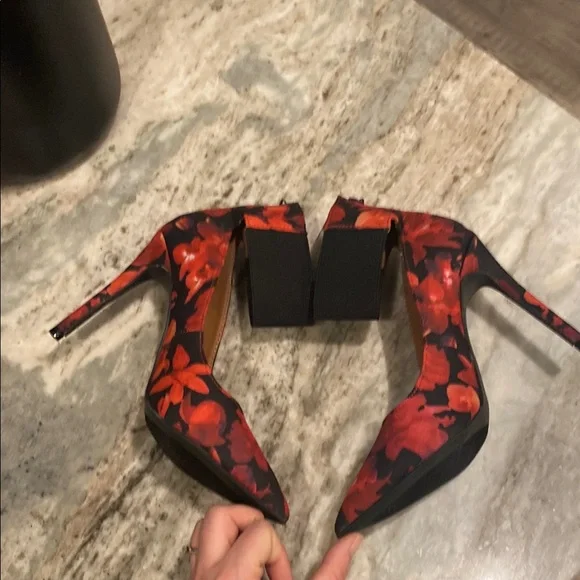Floral Stiletto Heels - Picture 4 of 6